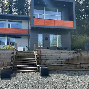 Apartment The Cube Cowichan Bay