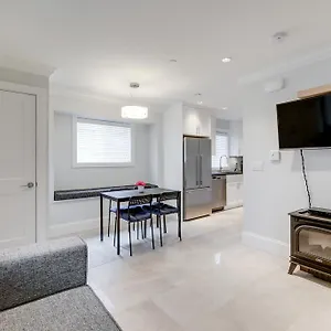 Holiday home New Urban Modern Main Street House Vancouver